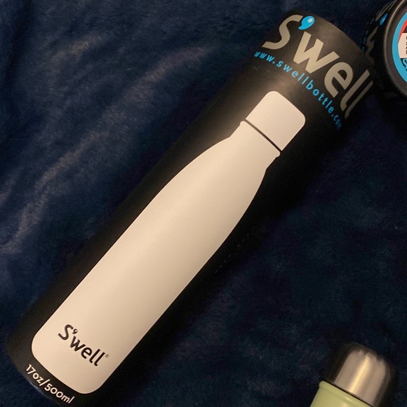 S’well Seafoam Water Bottle - Picture 6 of 6